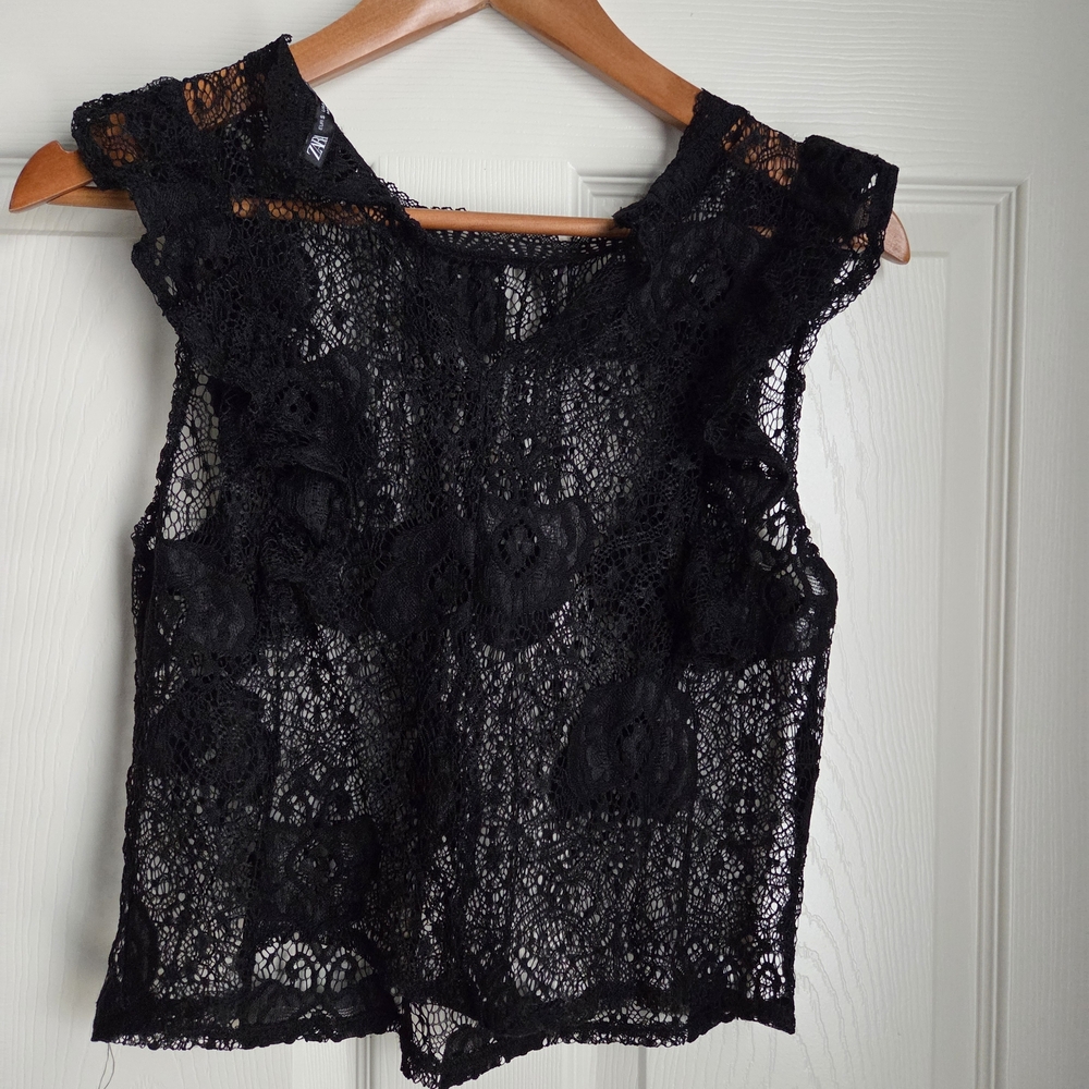 5 For 25 💥Zara Black Floral Lace Blouse